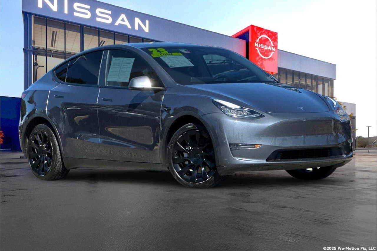 2023 Tesla Model Y Long Range 2