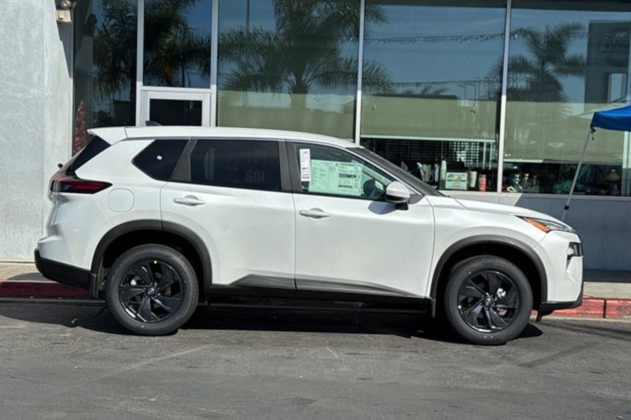2026 Nissan Rogue SV 2