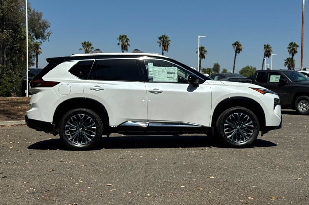 2026 Nissan Rogue Platinum 3
