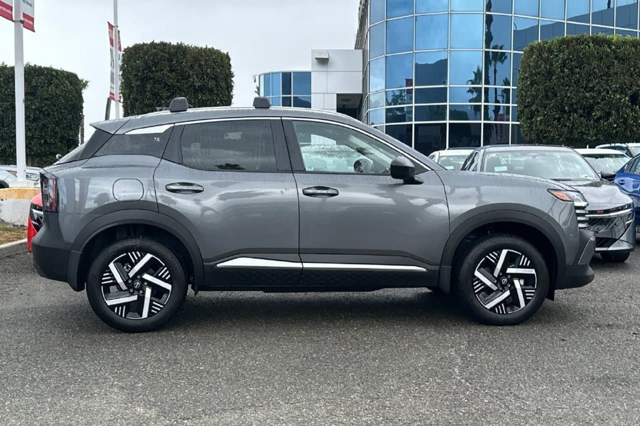2027 Nissan Kicks SV 3