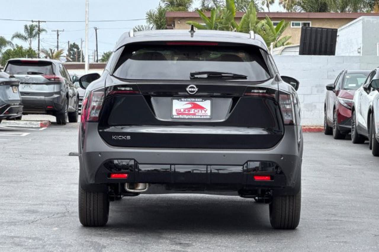 2026 Nissan Kicks SV 4