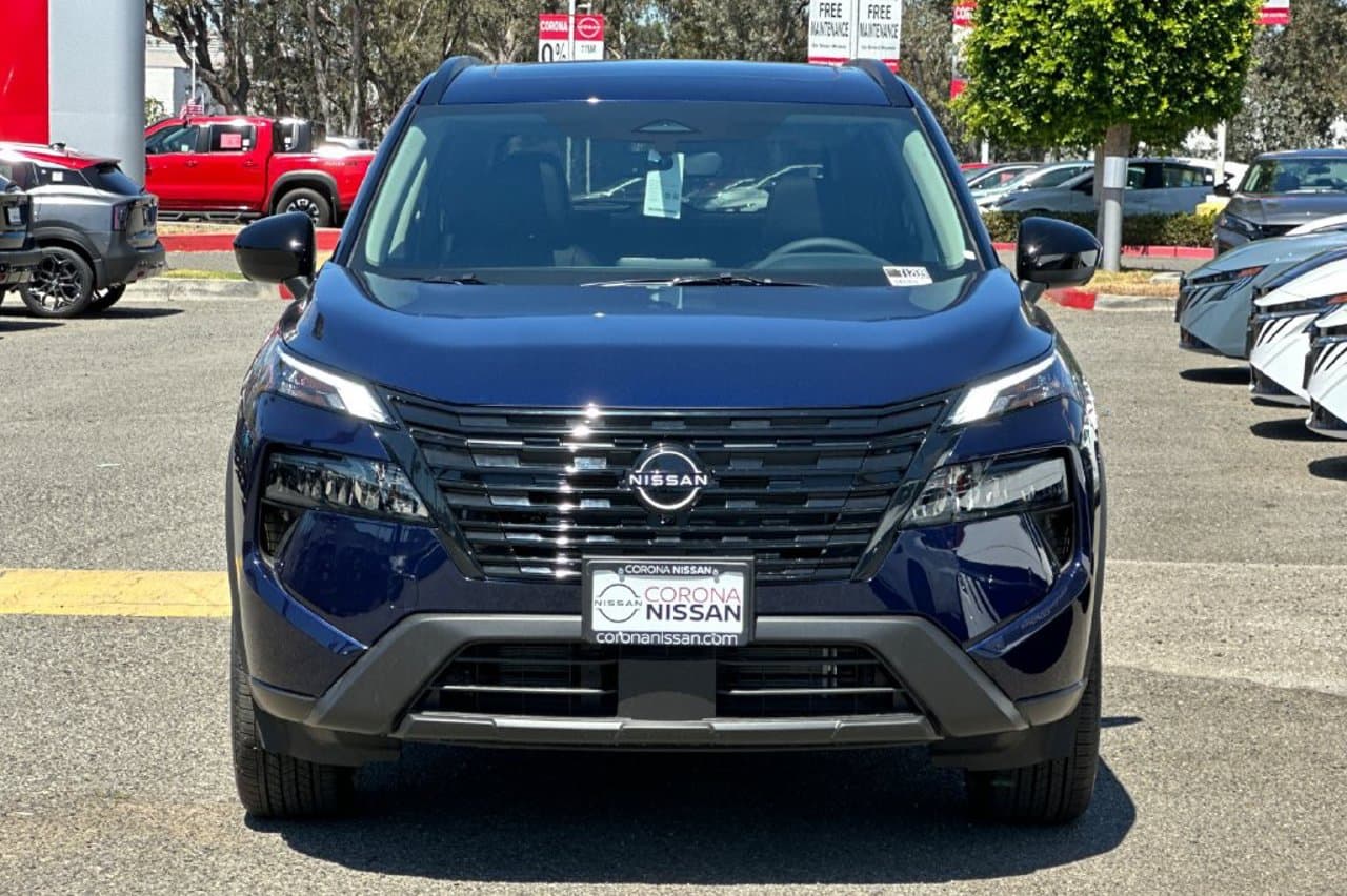 2026 Nissan Rogue Dark Armor 7