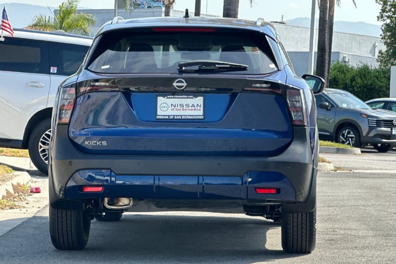2026 Nissan Kicks SV 4