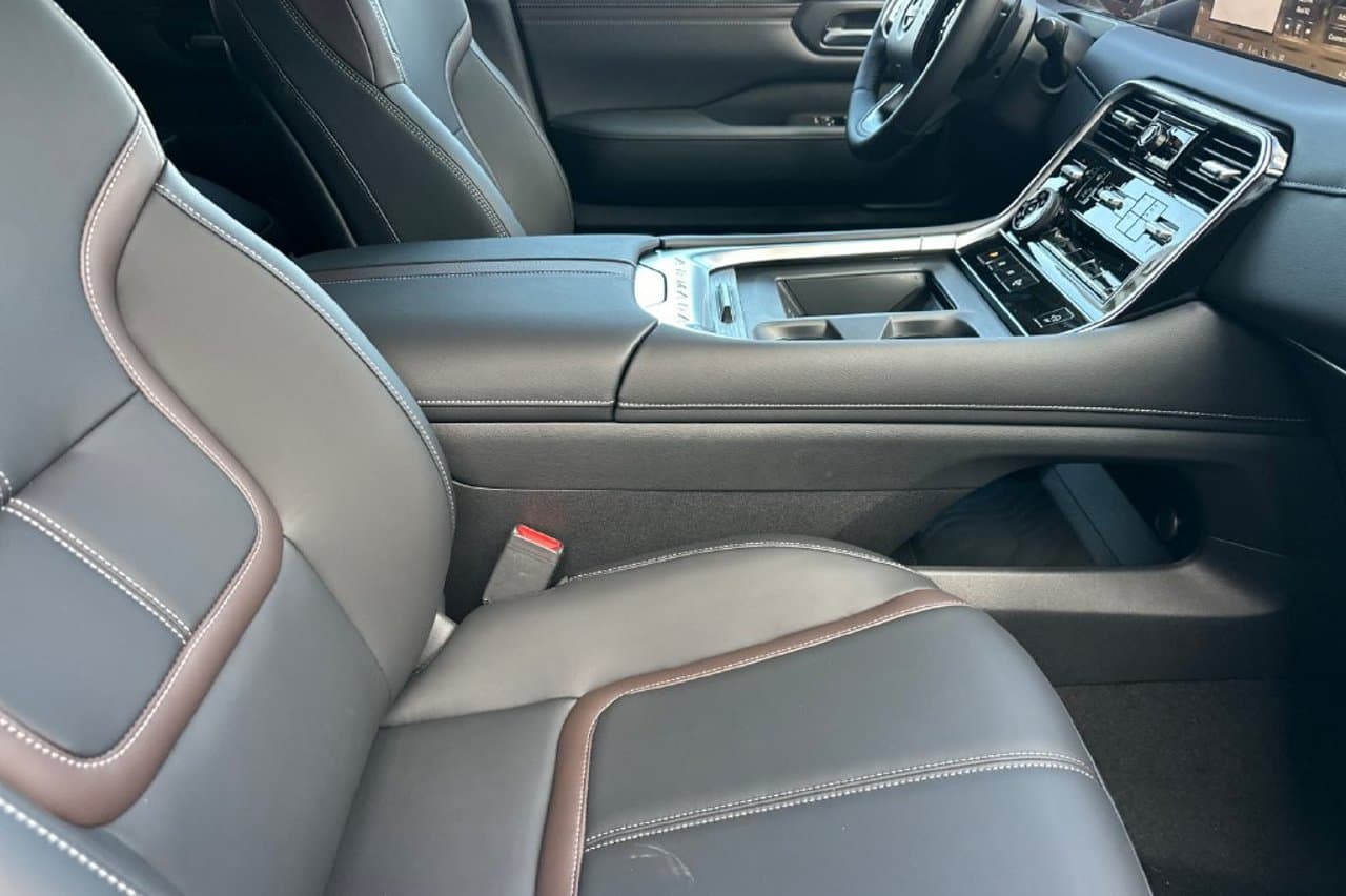 2026 Nissan Armada SL 13