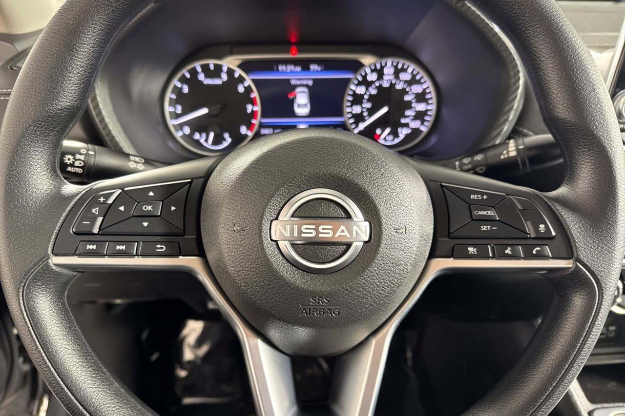 2025 Nissan Sentra SV 19