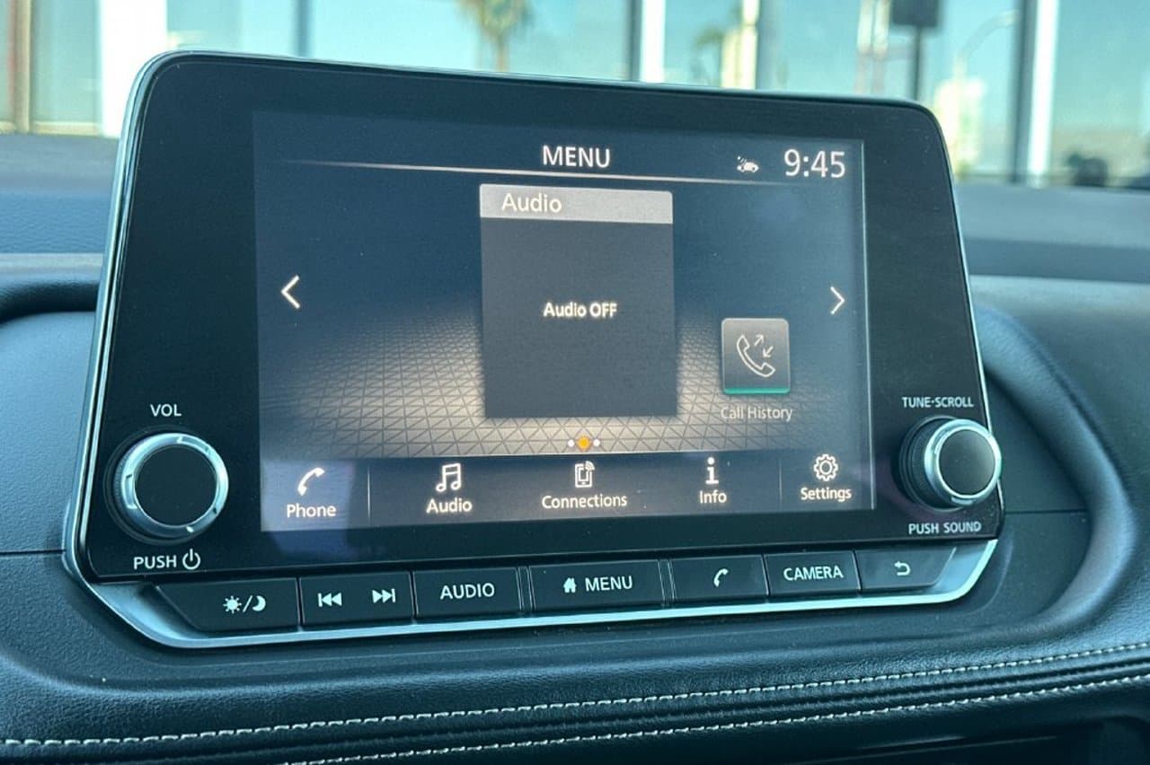 2024 Nissan Rogue SV 15