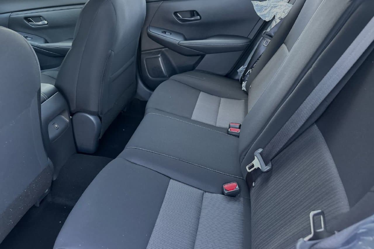 2025 Nissan Sentra SV 9