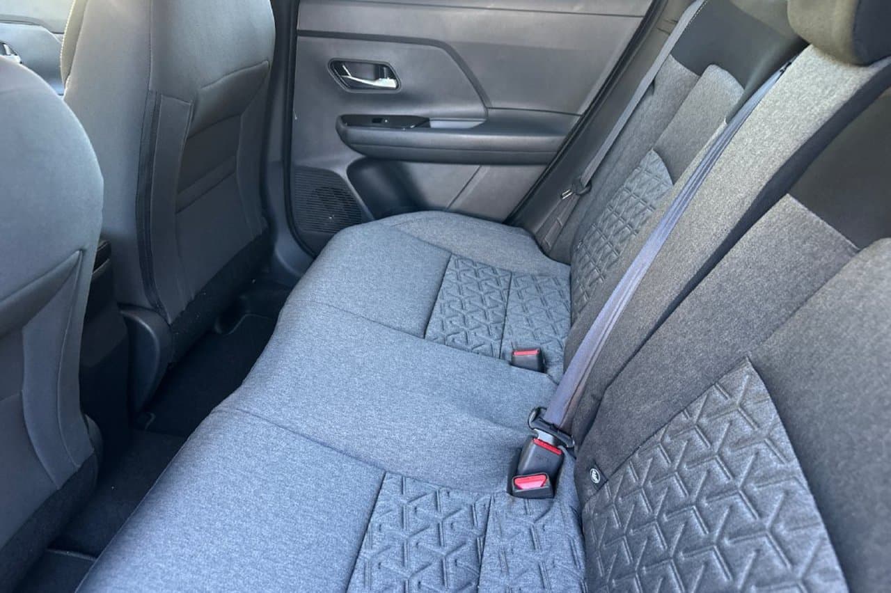 2027 Nissan Kicks SV 10