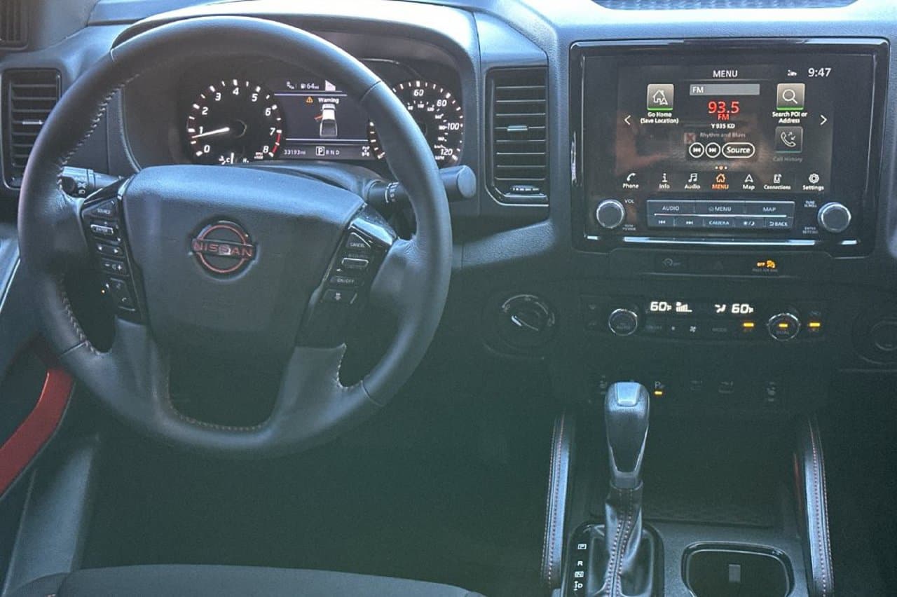 2023 Nissan Frontier PRO-4X 11