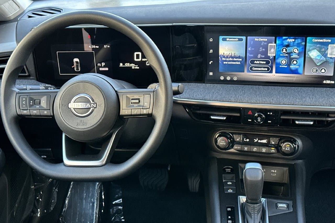 2026 Nissan Kicks SV 11