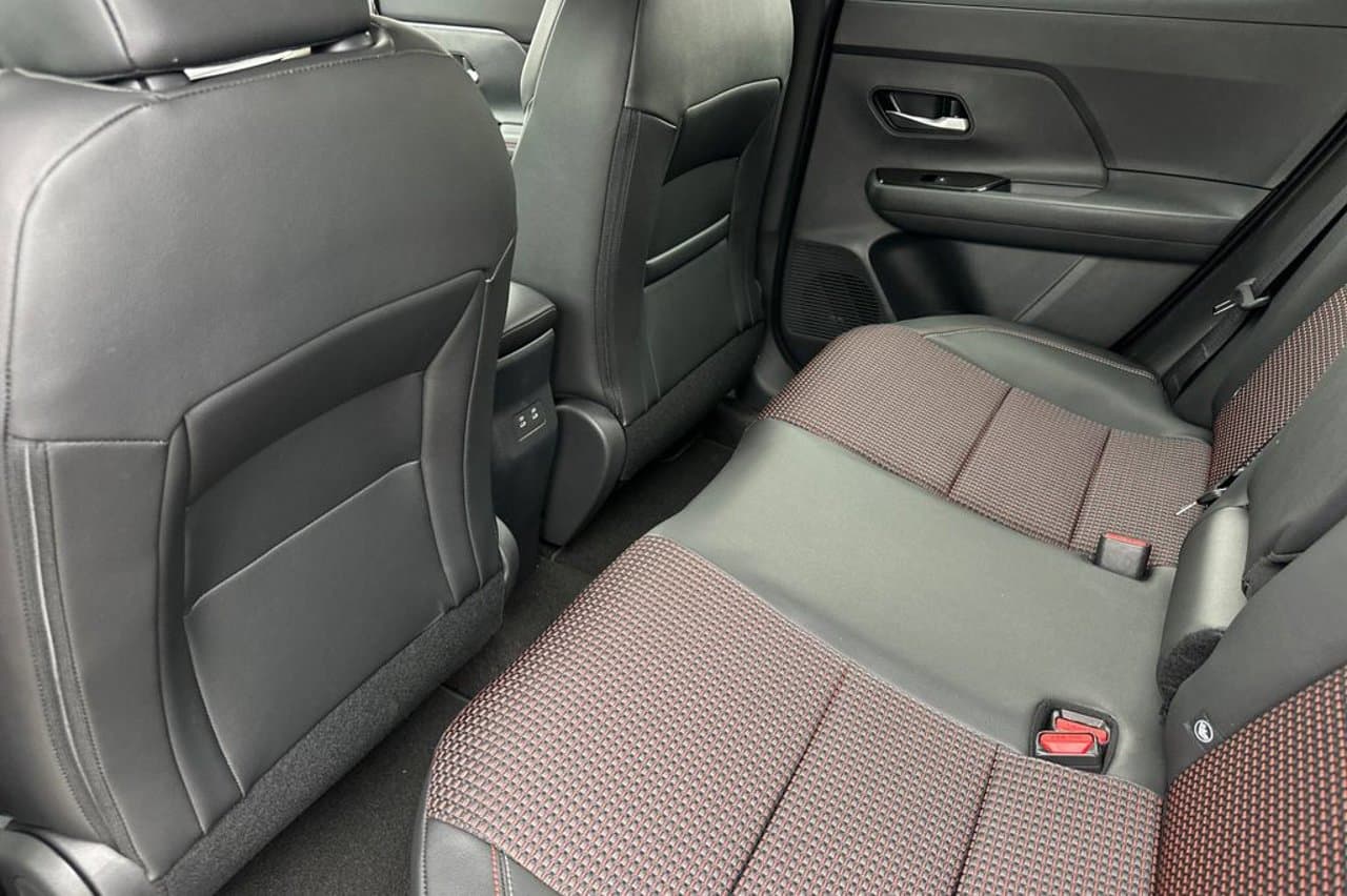 2027 Nissan Kicks SR 10
