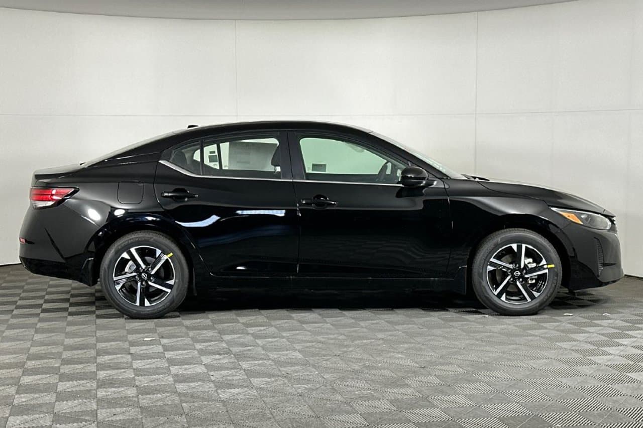 2025 Nissan Sentra SV 2