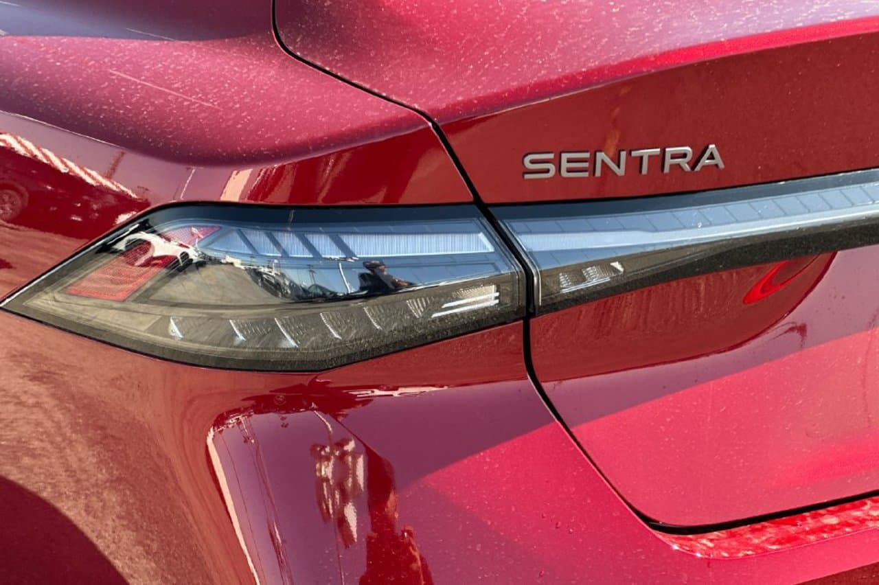 2027 Nissan Sentra SV 20