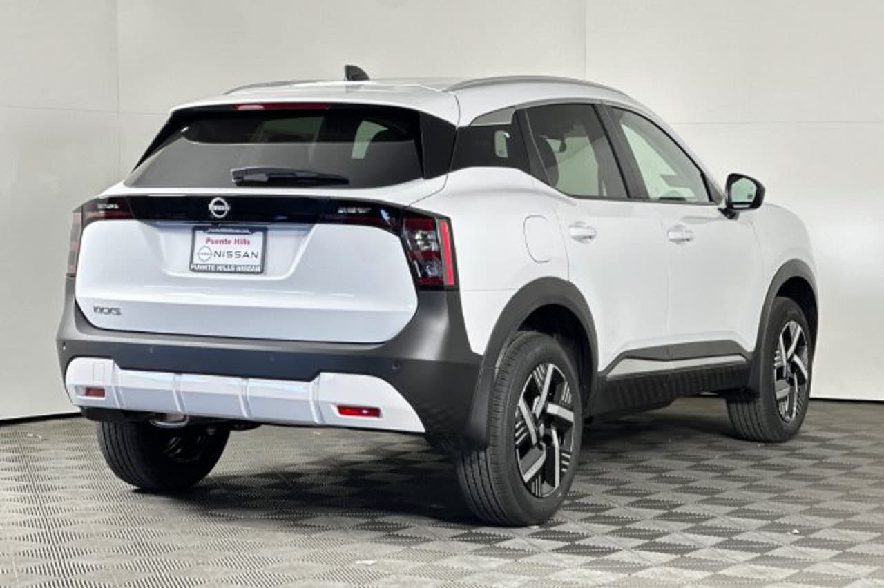2026 Nissan Kicks SV 3
