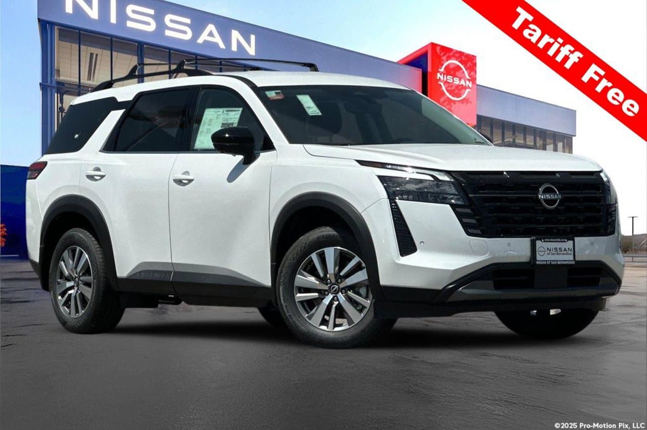 2026 Nissan Pathfinder SL 1