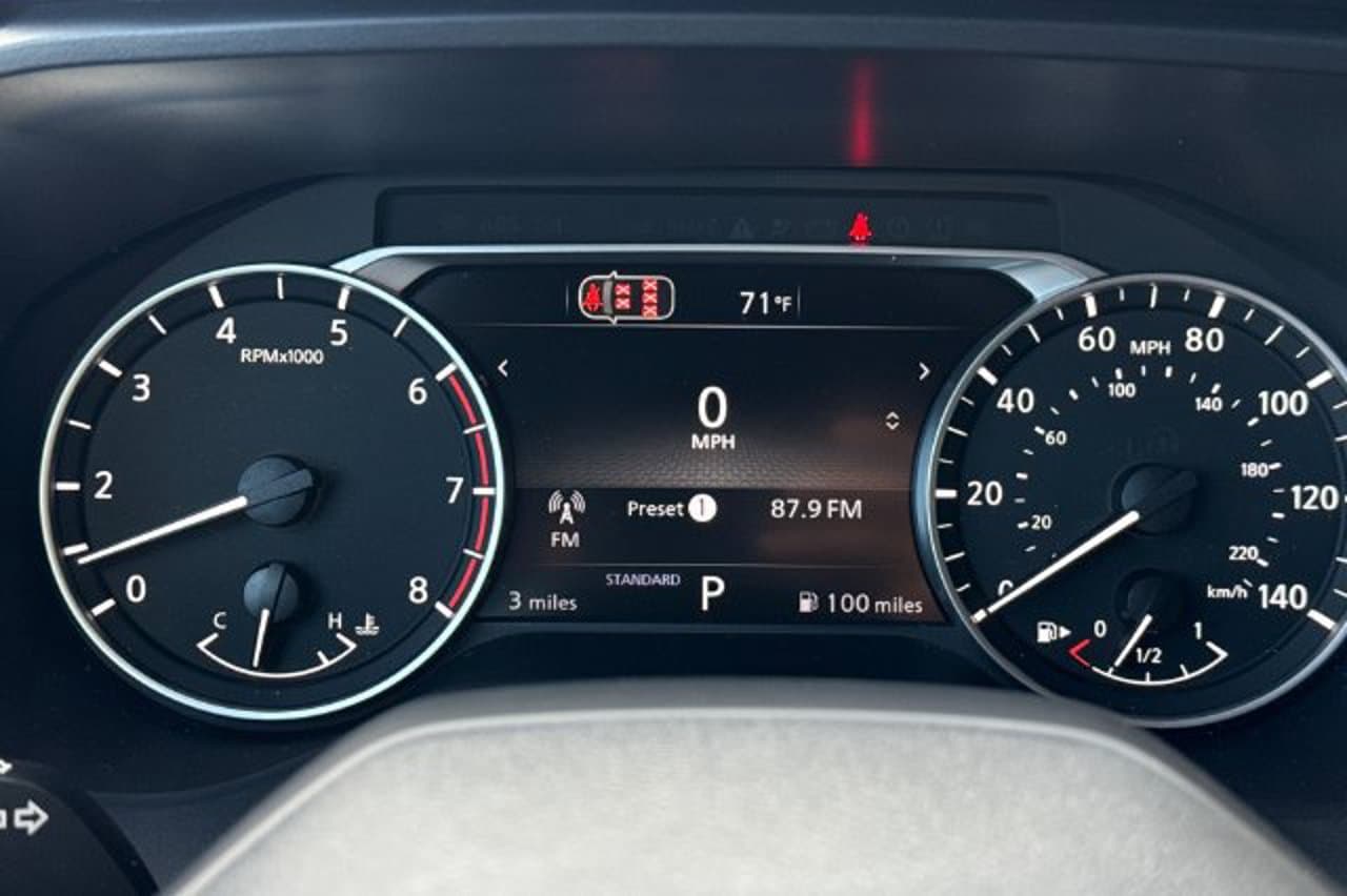 2026 Nissan Rogue SV 21