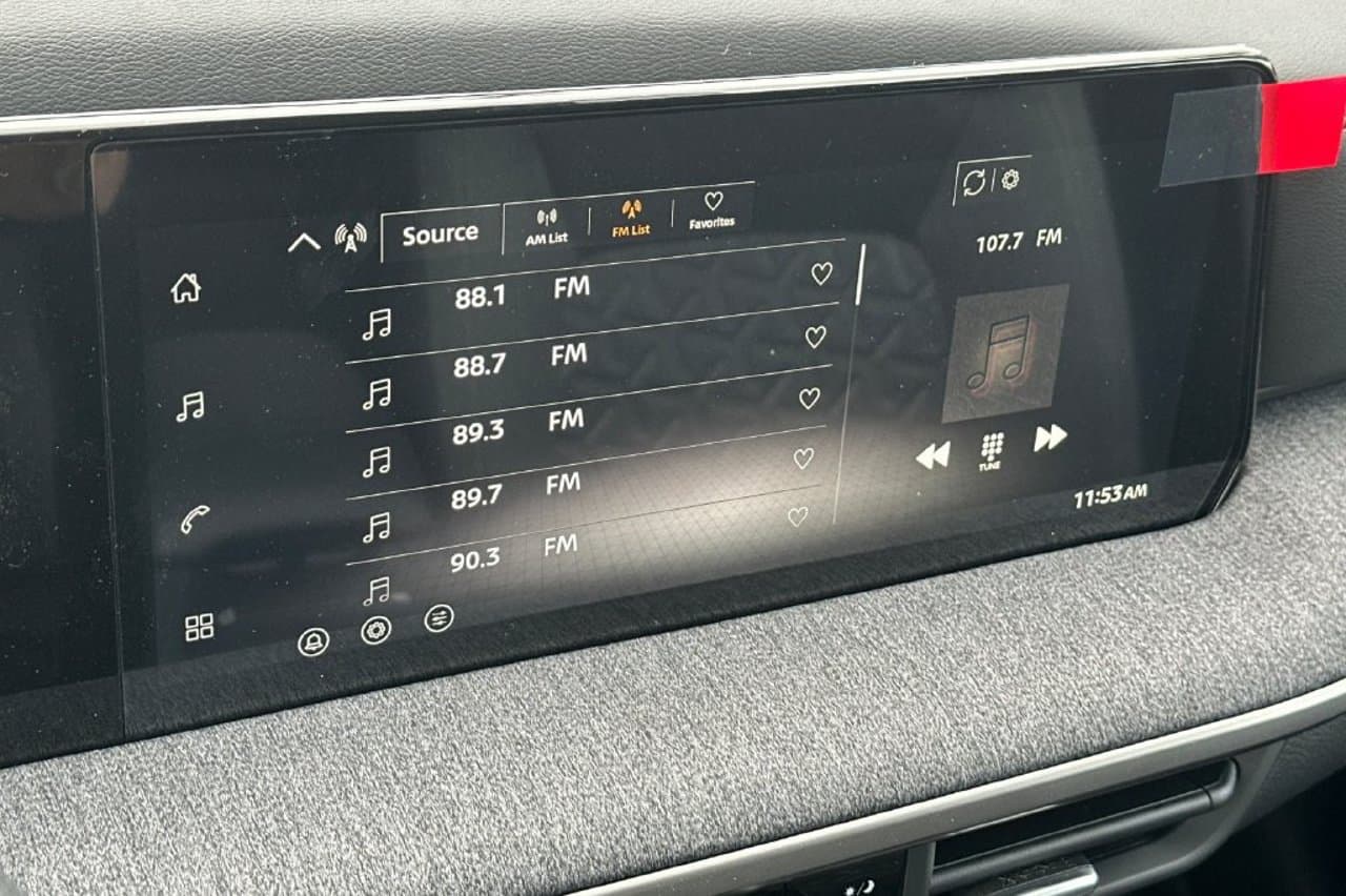 2027 Nissan Kicks SV 15