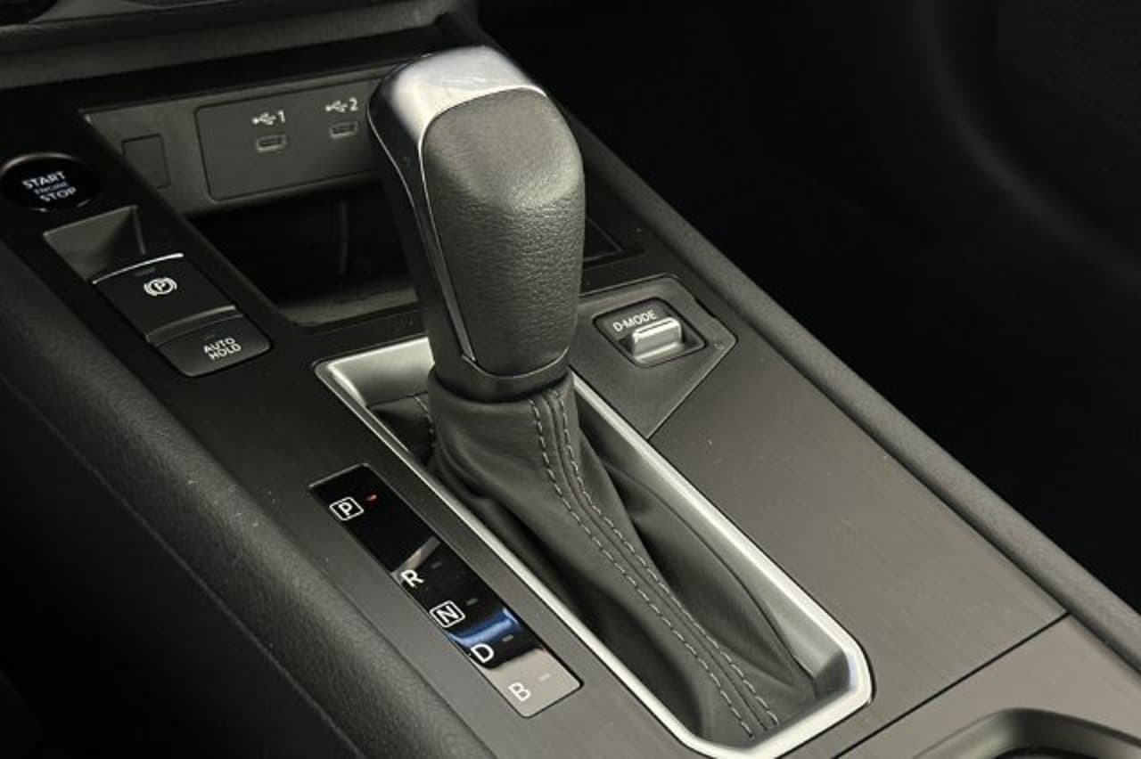 2026 Nissan Kicks SV 18