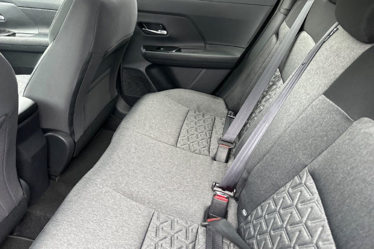 2027 Nissan Kicks SV 10