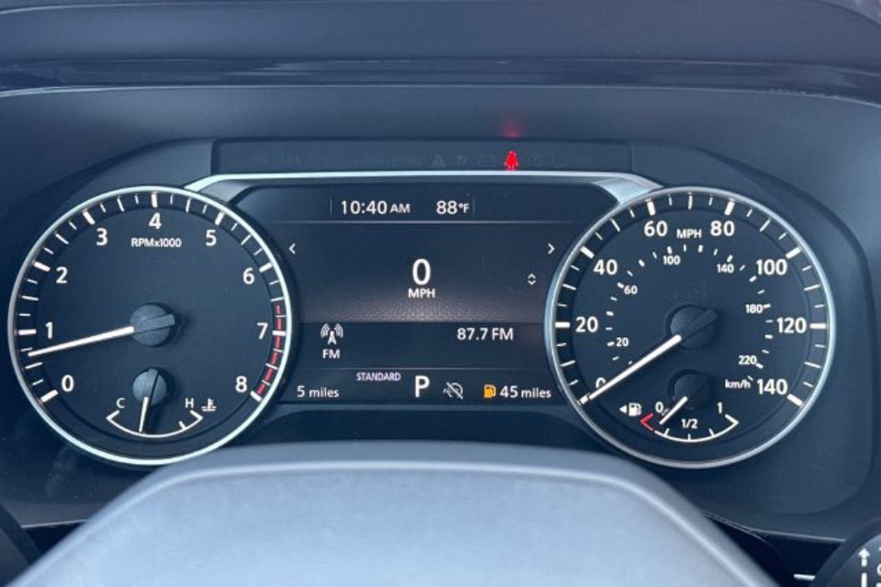 2026 Nissan Pathfinder SV 22