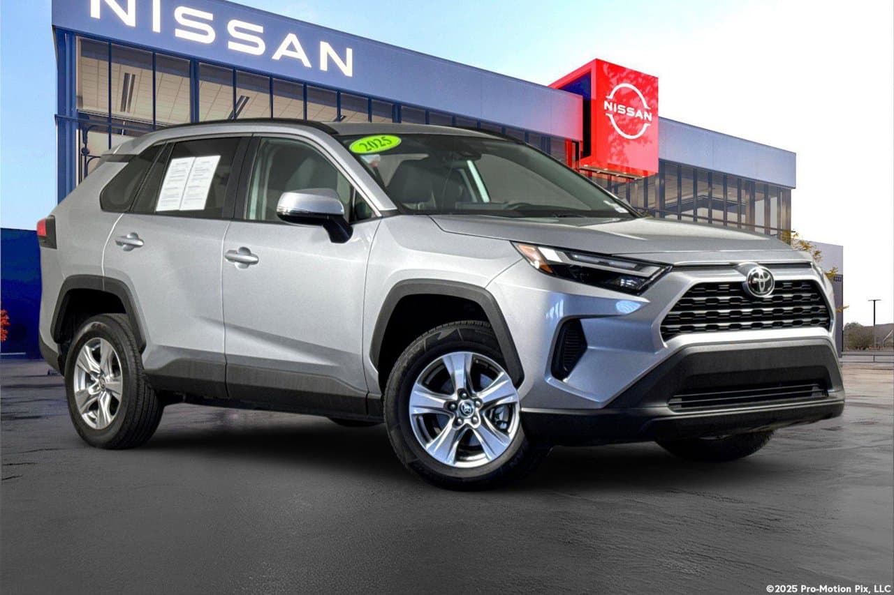 2025 Toyota RAV4 XLE 1