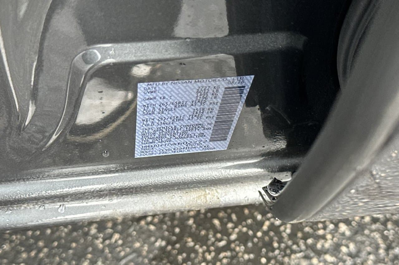 2027 Nissan Frontier SV 21