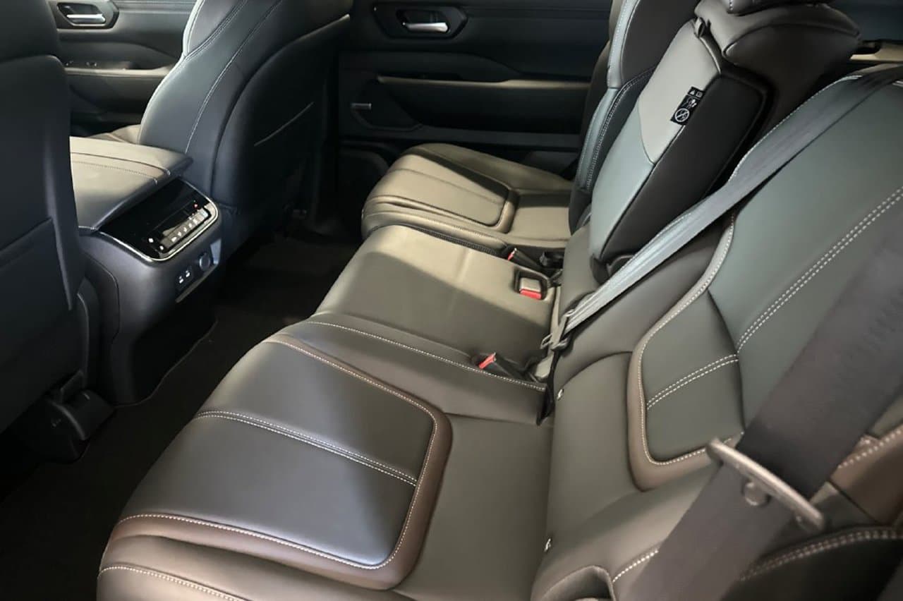 2026 Nissan Armada SL 10