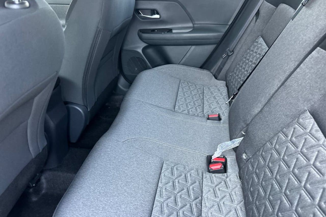 2026 Nissan Kicks SV 9