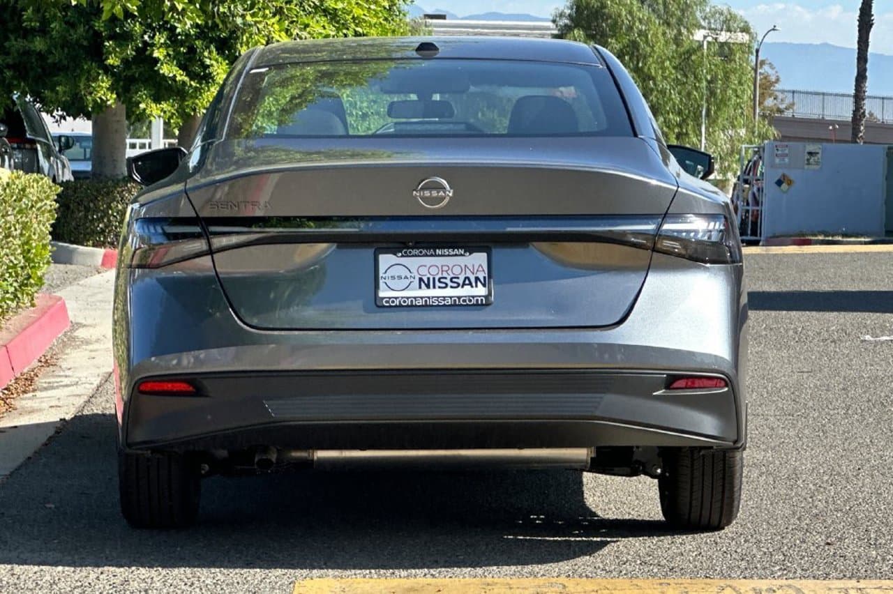 2027 Nissan Sentra SV 5