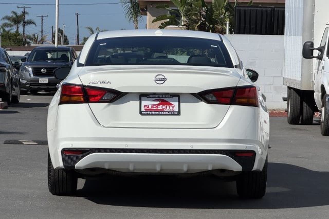 2025 Nissan Altima SV 5