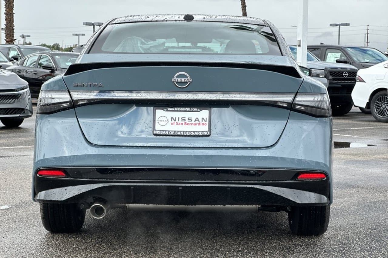 2027 Nissan Sentra SR 4