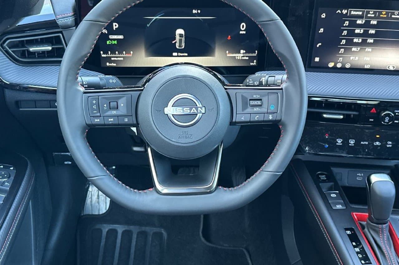 2026 Nissan Kicks SR 12
