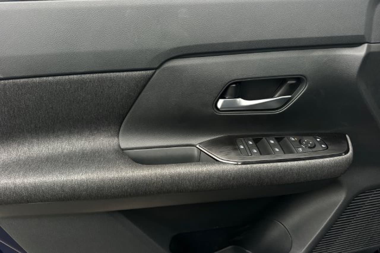 2026 Nissan Kicks SV 8