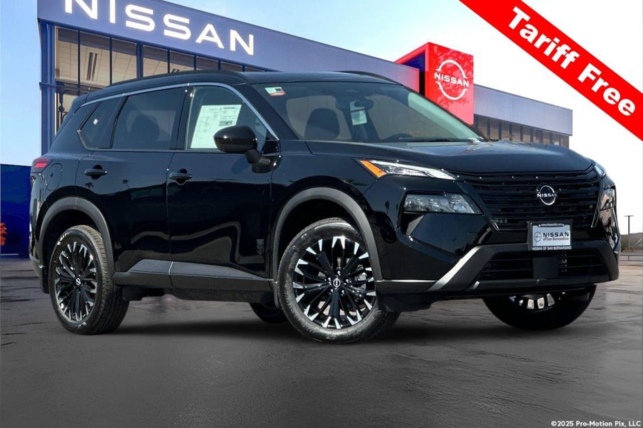 2026 Nissan Rogue Dark Armor 1