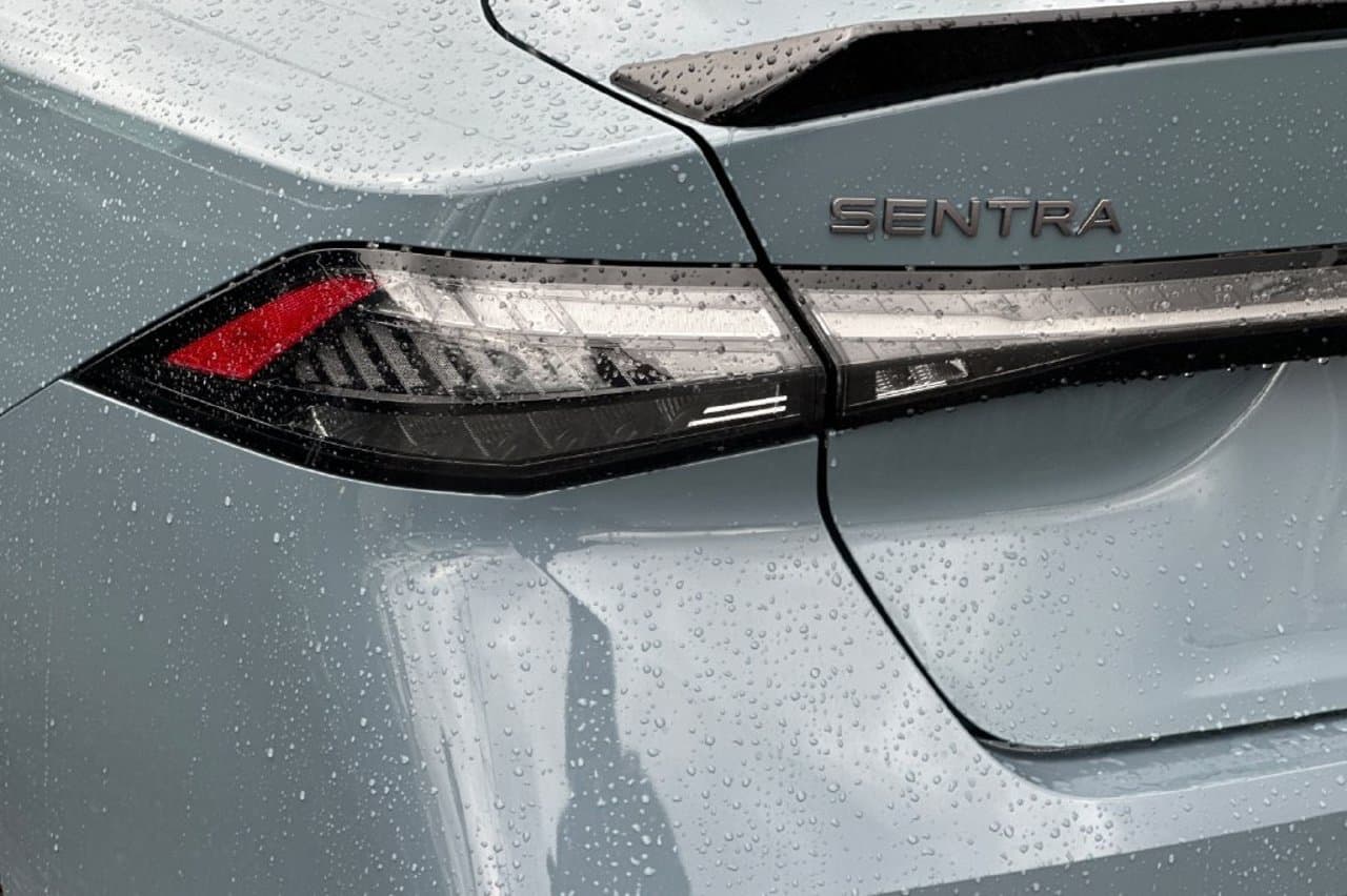 2027 Nissan Sentra SR 20