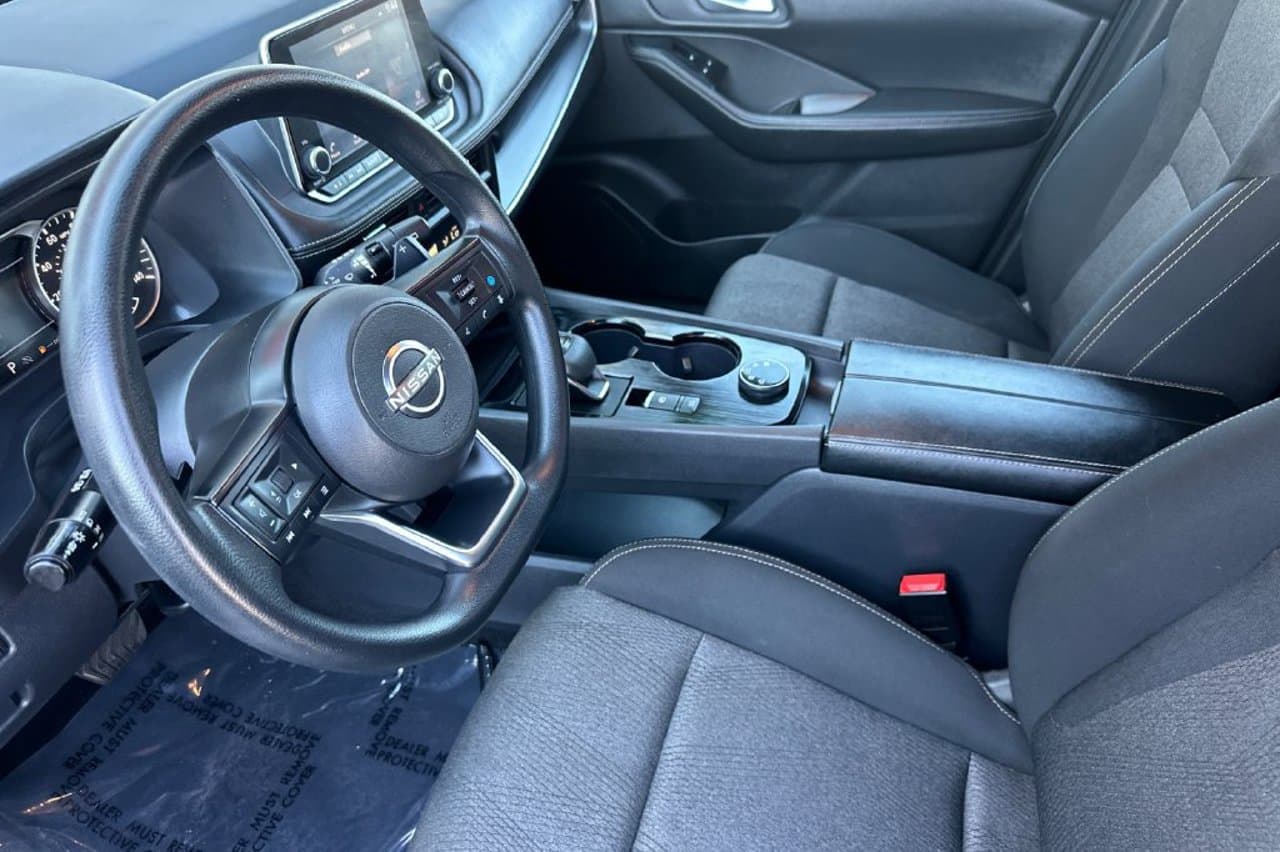 2024 Nissan Rogue SV 7