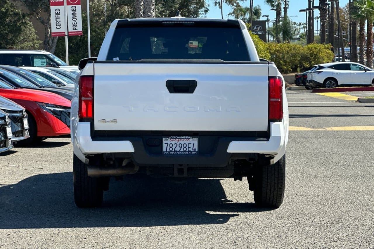 2025 Toyota Tacoma 4WD SR5 5