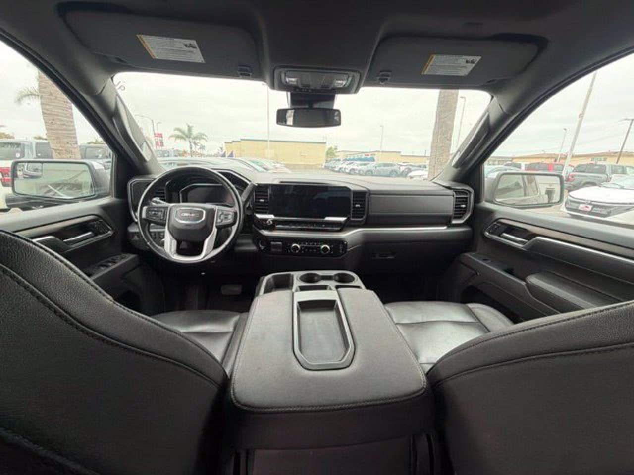 2025 GMC Sierra 1500 SLT 5
