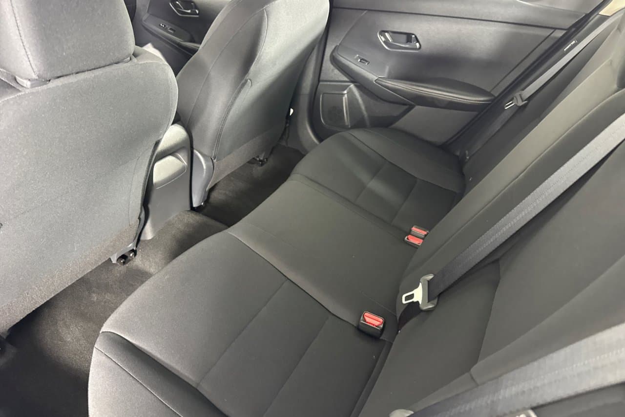 2025 Nissan Sentra S 9