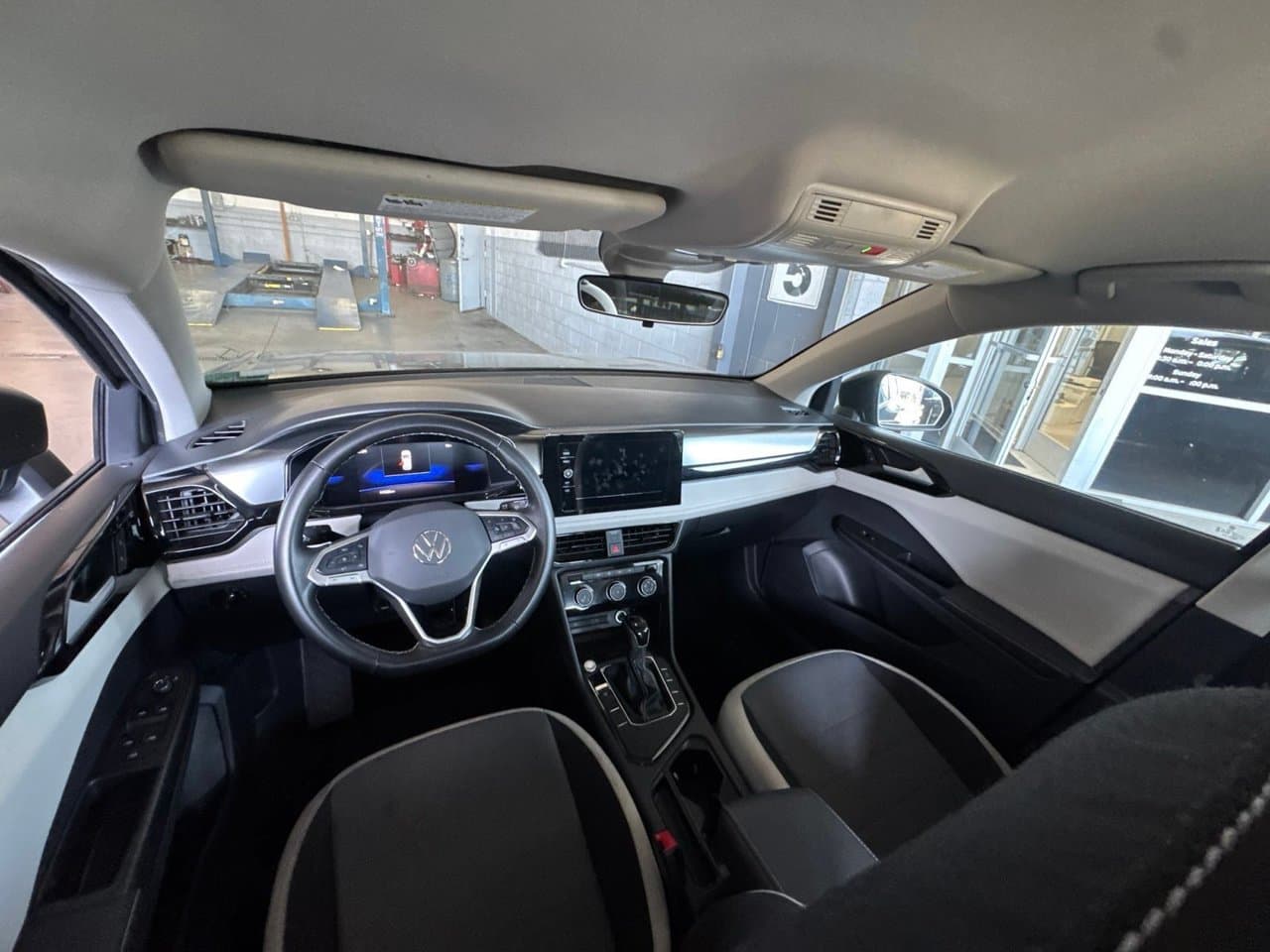 2025 Volkswagen Taos S 4