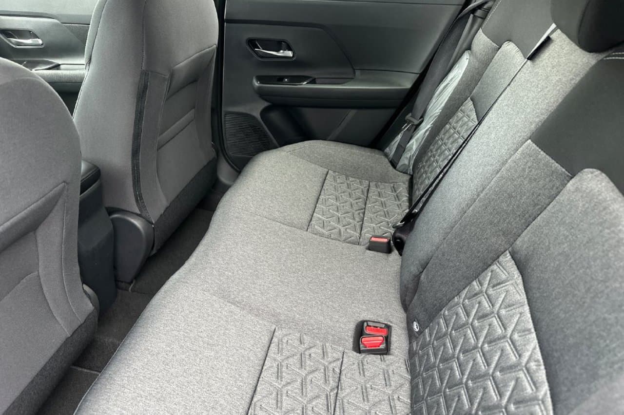 2027 Nissan Kicks SV 10