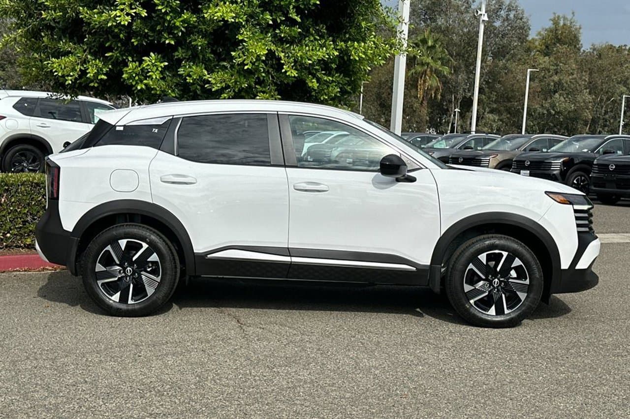 2027 Nissan Kicks SV 3