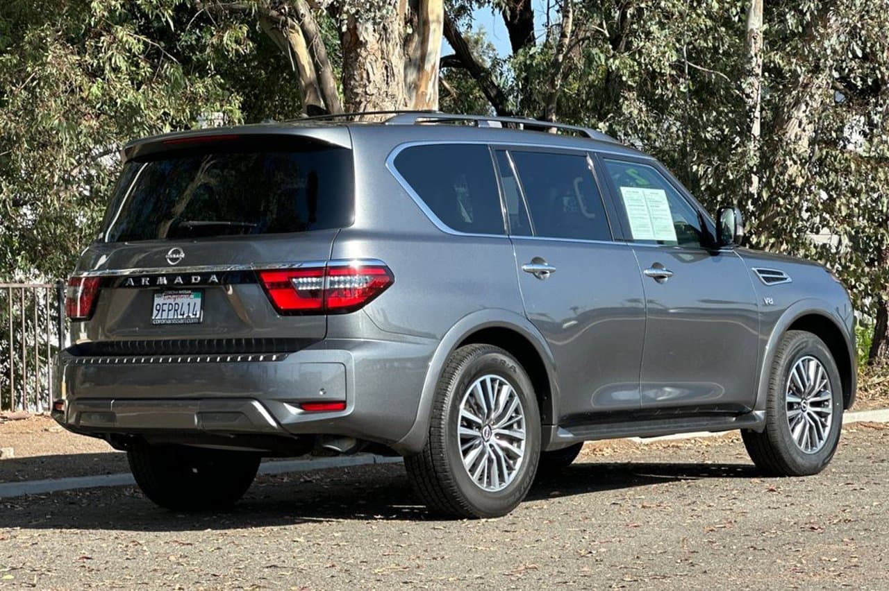 2022 Nissan Armada SV 4