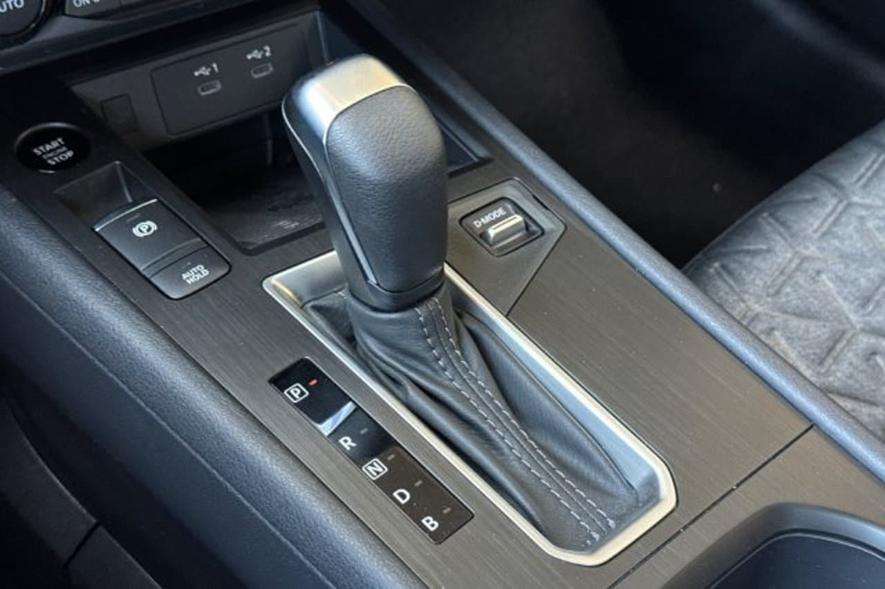 2026 Nissan Kicks SV 18