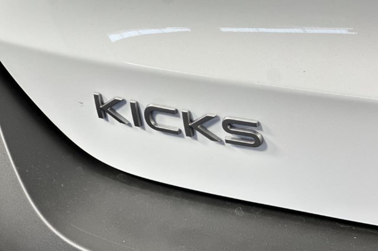 2026 Nissan Kicks SV 23