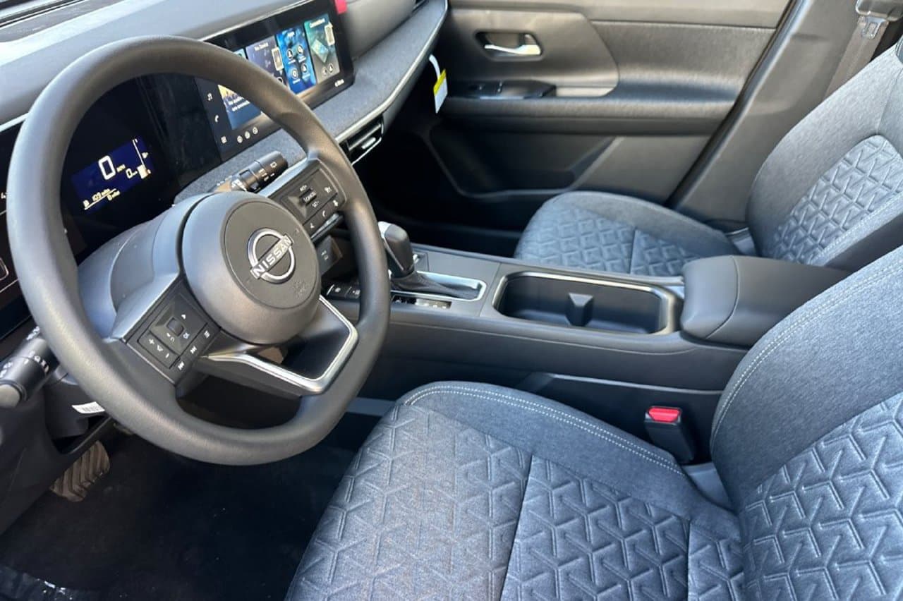 2026 Nissan Kicks SV 7