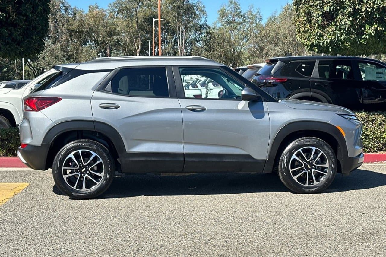 2025 Chevrolet Trailblazer LT 3