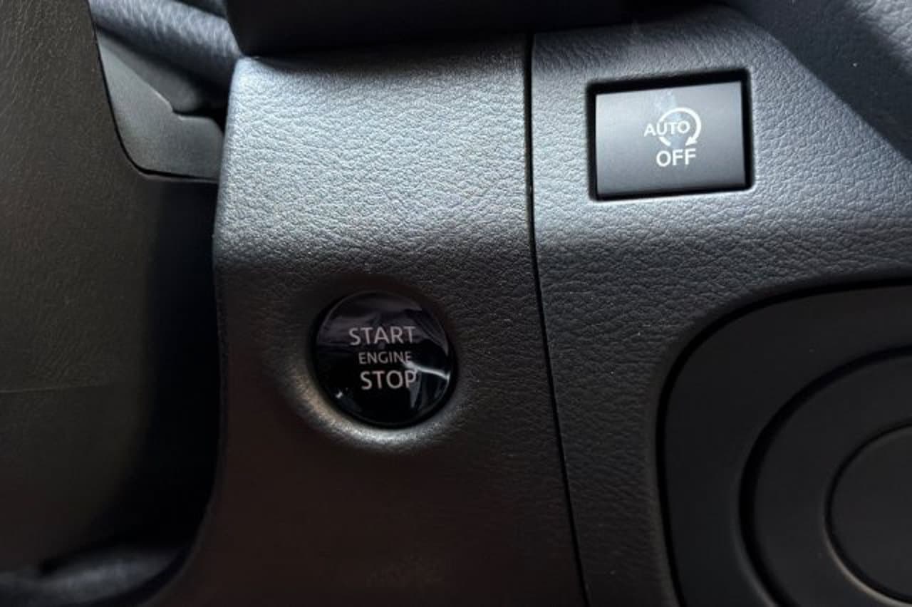 2027 Nissan Frontier SV 18