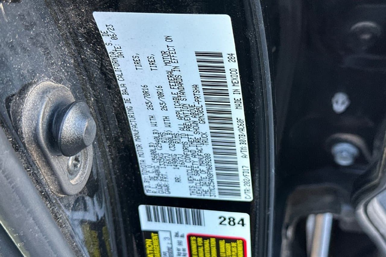 2023 Toyota Tacoma 4WD TRD Off Road 22