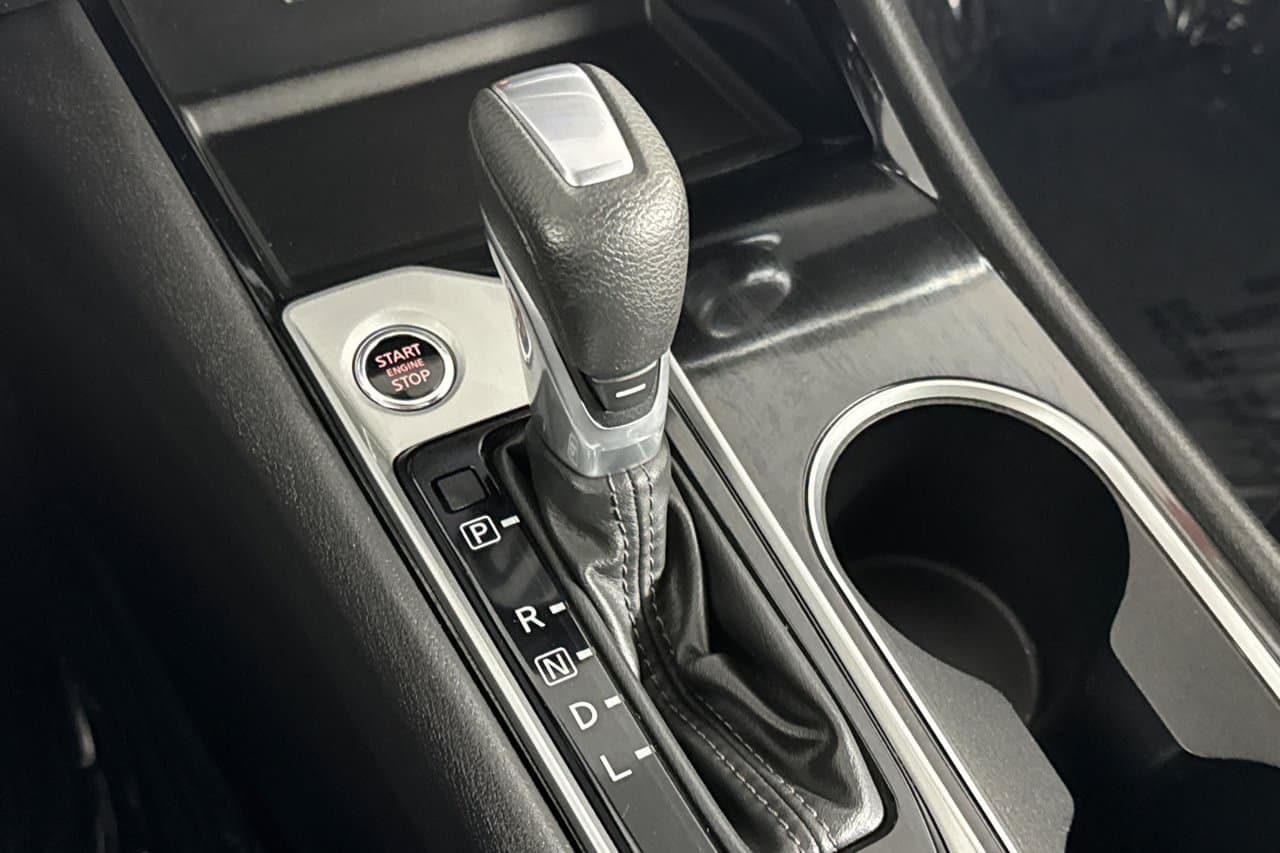 2024 Nissan Altima 2.5 SV 17